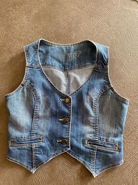 Denim Button-Front Vest in Medium Blue